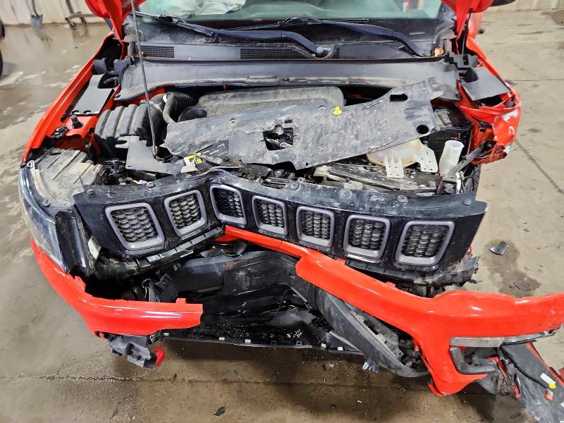 Photo 12 from auction – 2017 JEEP COMPASS with VIN 3C4NJDDB1HT647043