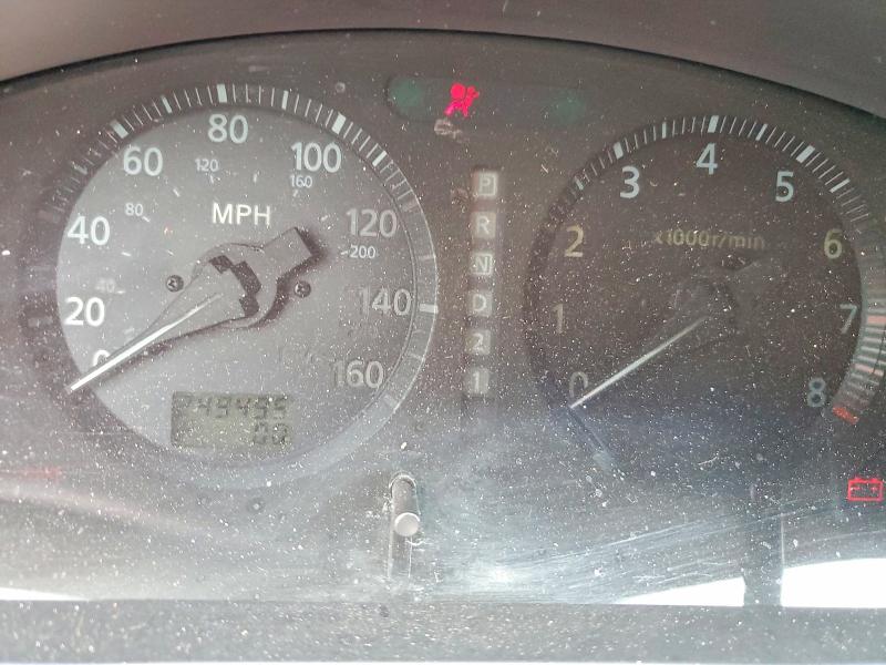 Photo 9 from auction – 2001 INFINITY I30 with VIN JNKCA31A31T008448