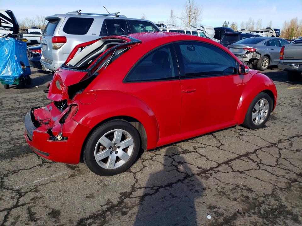 Photo 3 from auction – 2007 VOLKSWAGEN NEW BEETLE with VIN 3VWPG31C57M512233