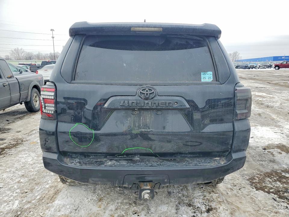 Photo 6 from auction – 2018 TOYOTA 4RUNNER with VIN JTEBU5JR2J5501253