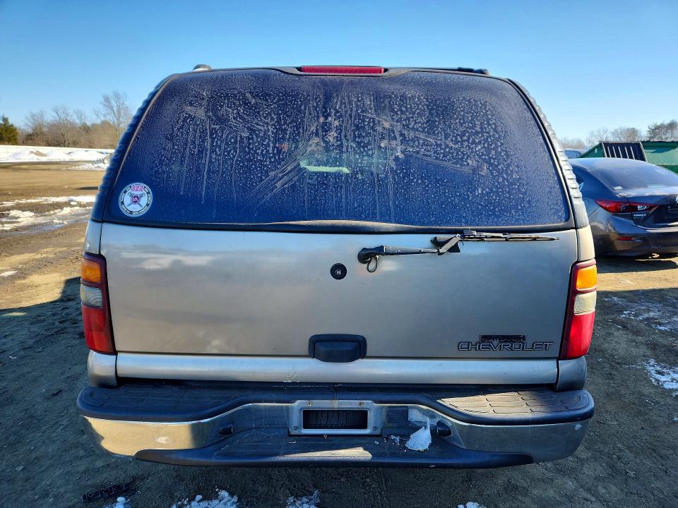 Photo 6 from auction – 2002 CHEVROLET TAHOE with VIN 1GNEC13V22J298615