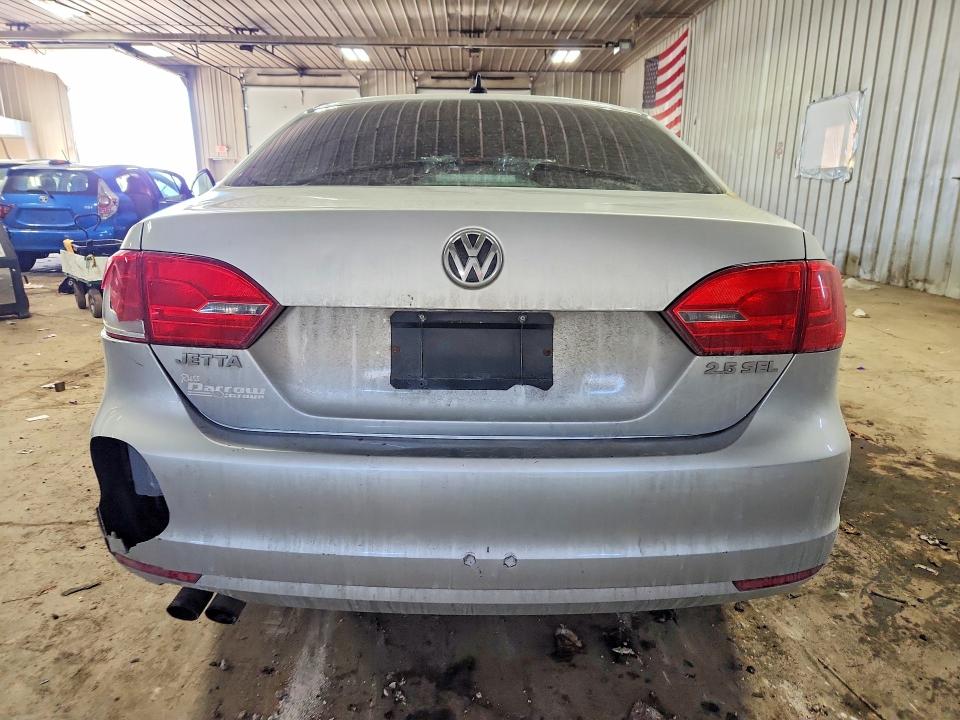 Photo 6 from auction – 2012 VOLKSWAGEN JETTA with VIN 3VWLP7AJ5CM428590