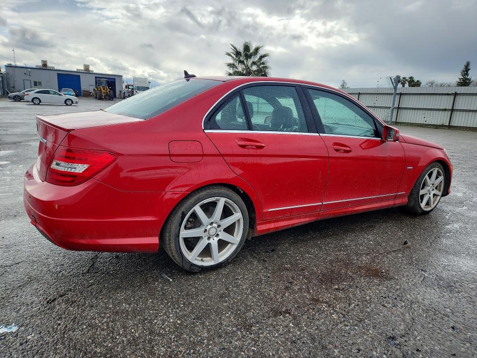 Photo 3 from auction – 2012 MERCEDES-BENZ C with VIN WDDGF4HB5CA610393