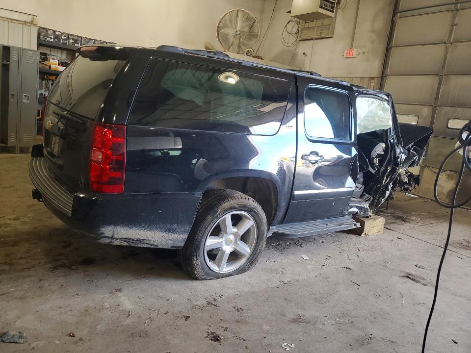Photo 3 from auction – 2013 CHEVROLET SUBURBAN with VIN 1GNSKKE73DR314755