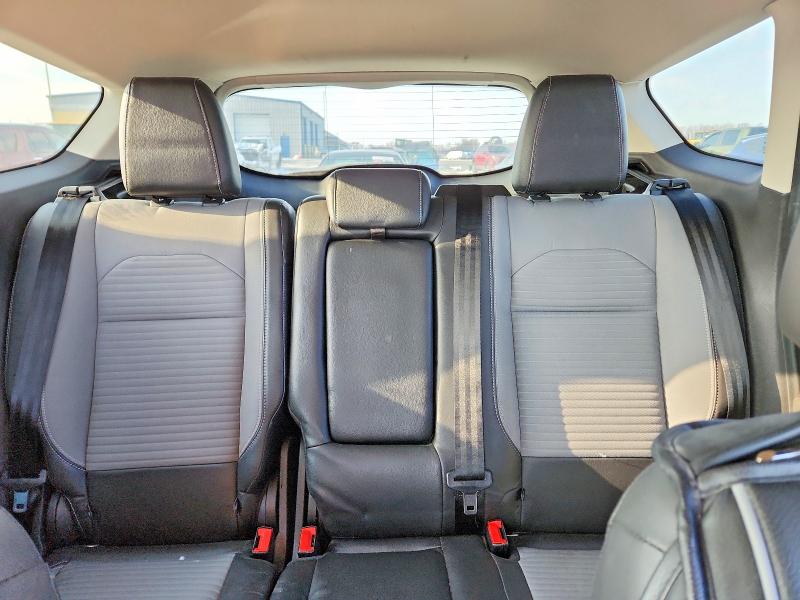 Photo 10 from auction – 2017 FORD ESCAPE with VIN 1FMCU9J9XHUE92989