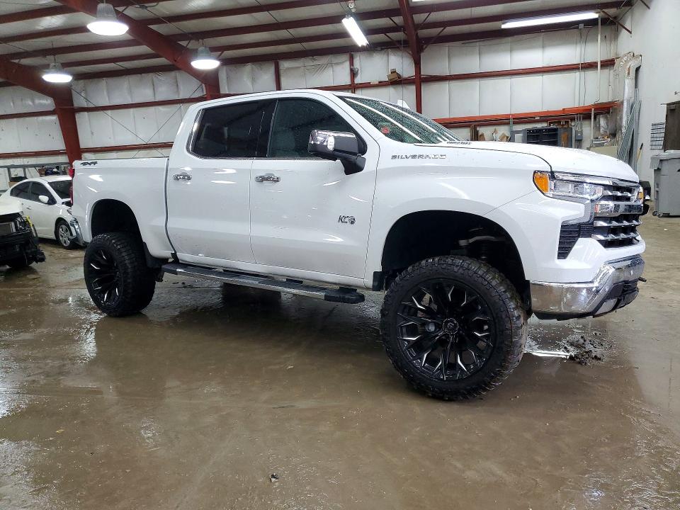 Photo 4 from auction – 2025 CHEVROLET SILVERADO with VIN 3GCUKGE87SG283546