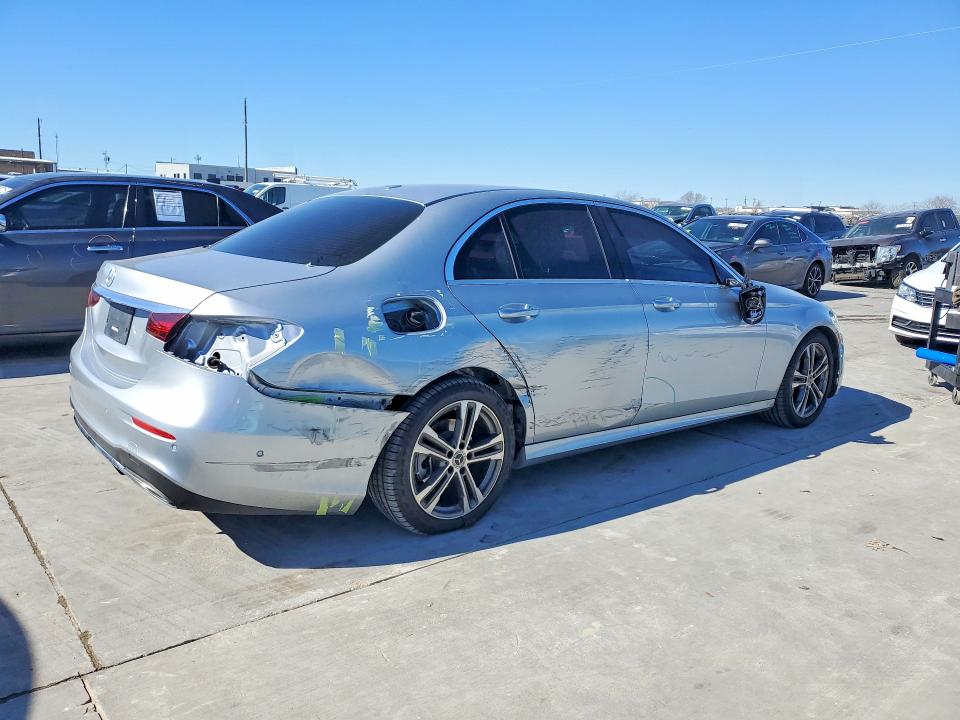 Photo 3 from auction – 2021 MERCEDES-BENZ E with VIN W1KZF8DB4MA943689