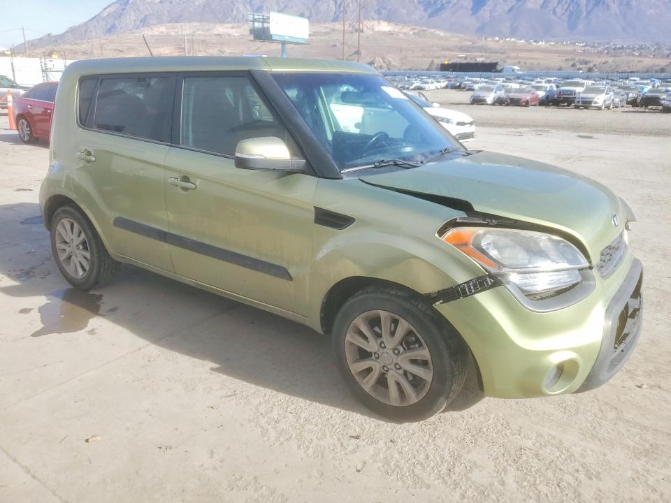 Photo 4 from auction – 2013 KIA SOUL with VIN KNDJT2A69D7528241