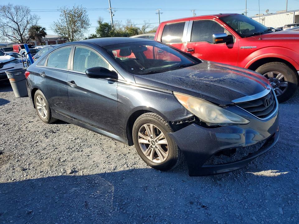 Photo 4 from auction – 2014 HYUNDAI SONATA GLS with VIN 5NPEB4AC8EH898891