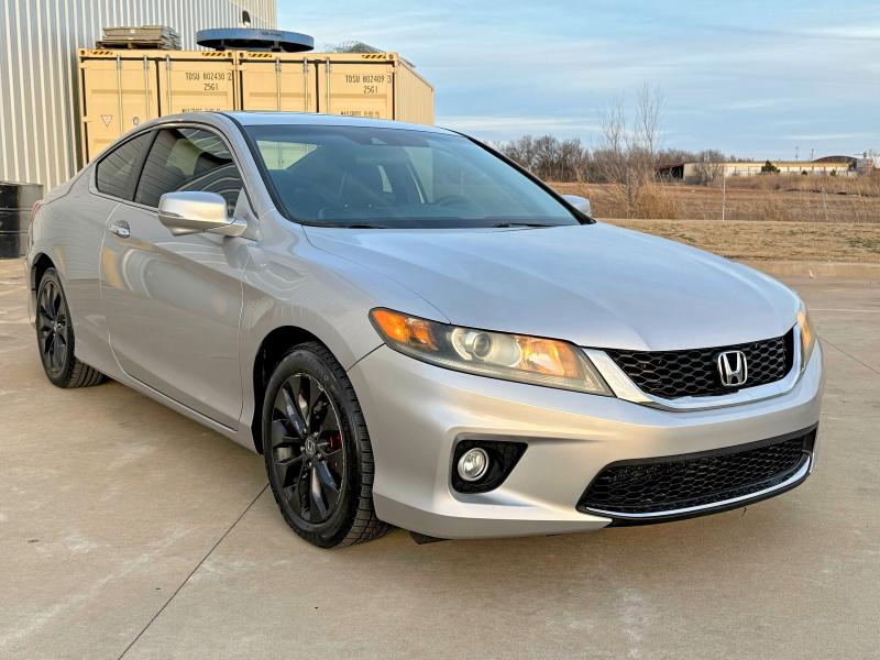 HONDA ACCORD 2013 with VIN 1HGCT1B86DA009686 - Photo from auction