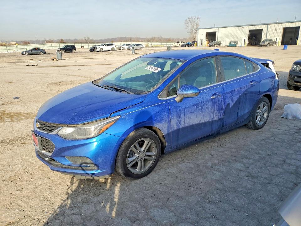 CHEVROLET CRUZE 2016 with VIN 1G1BE5SM2G7270266 - Photo from auction