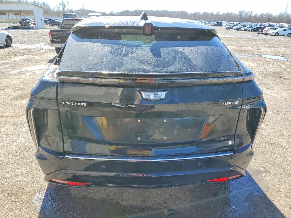 Photo 6 from auction – 2023 CADILLAC LYRIQ with VIN 1GYKPMRK4PZ002642