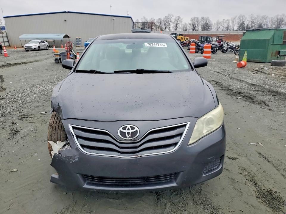 Photo 5 from auction – 2011 TOYOTA CAMRY with VIN 4T1BK3EK7BU124658