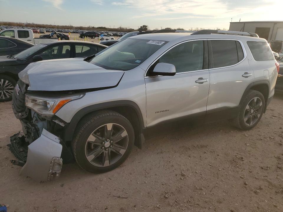 GMC ACADIA 2017 with VIN 1GKKNNLSXHZ292773 - Photo from auction