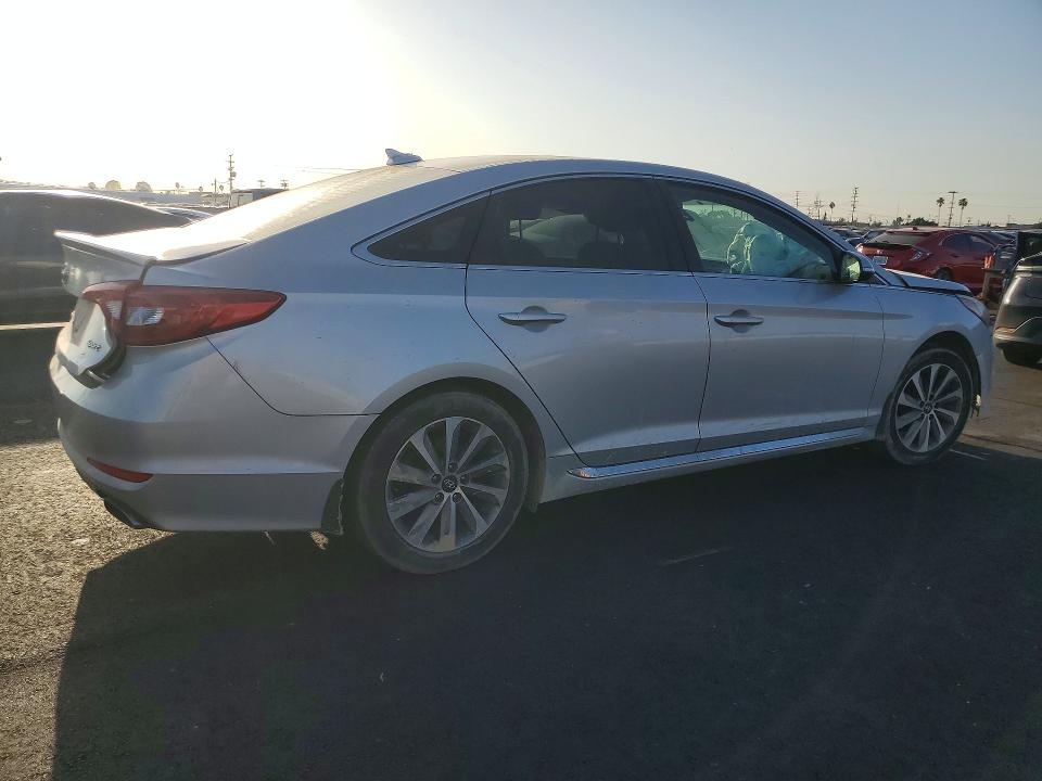 Photo 3 from auction – 2015 HYUNDAI SONATA SPO with VIN 5NPE34AF3FH174793