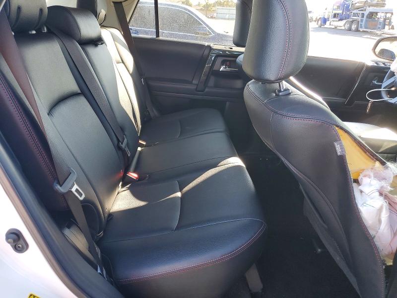 Photo 10 from auction – 2022 TOYOTA 4RUNNER SR with VIN JTELU5JR9N6086520