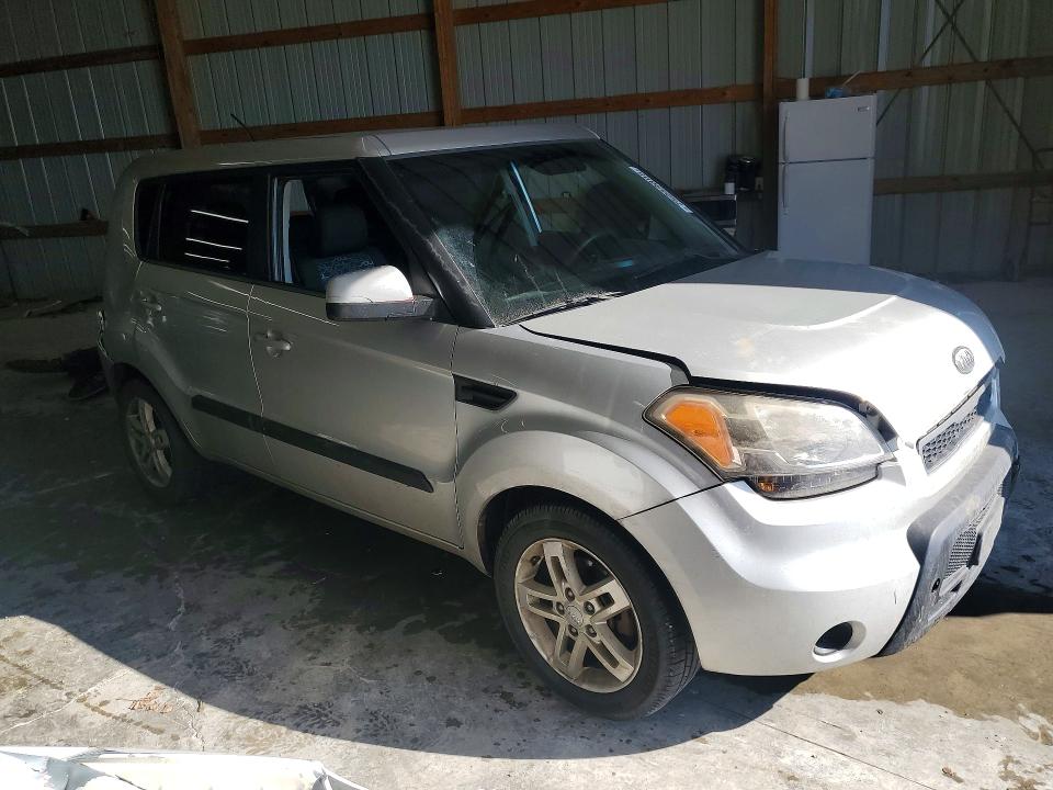 Photo 4 from auction – 2011 KIA SOUL + with VIN KNDJT2A2XB7341407