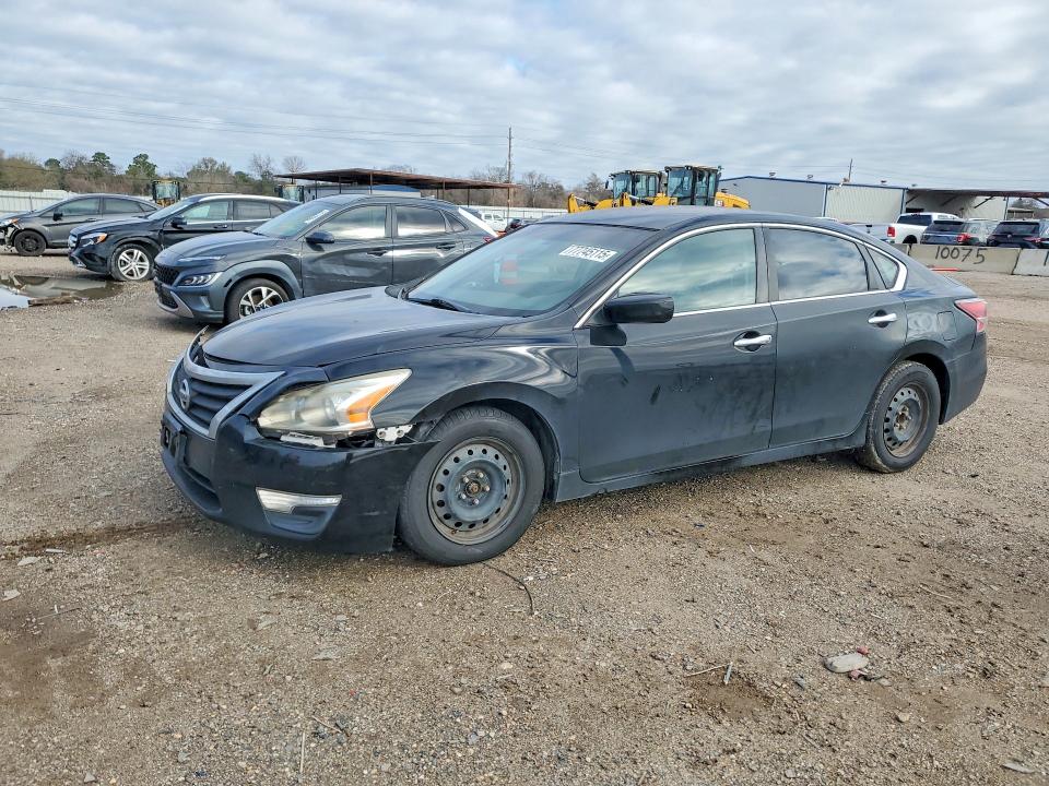 NISSAN ALTIMA 2015 مع رقم تعريف المركبة 1N4AL3AP3FC273147 - صورة من المزاد