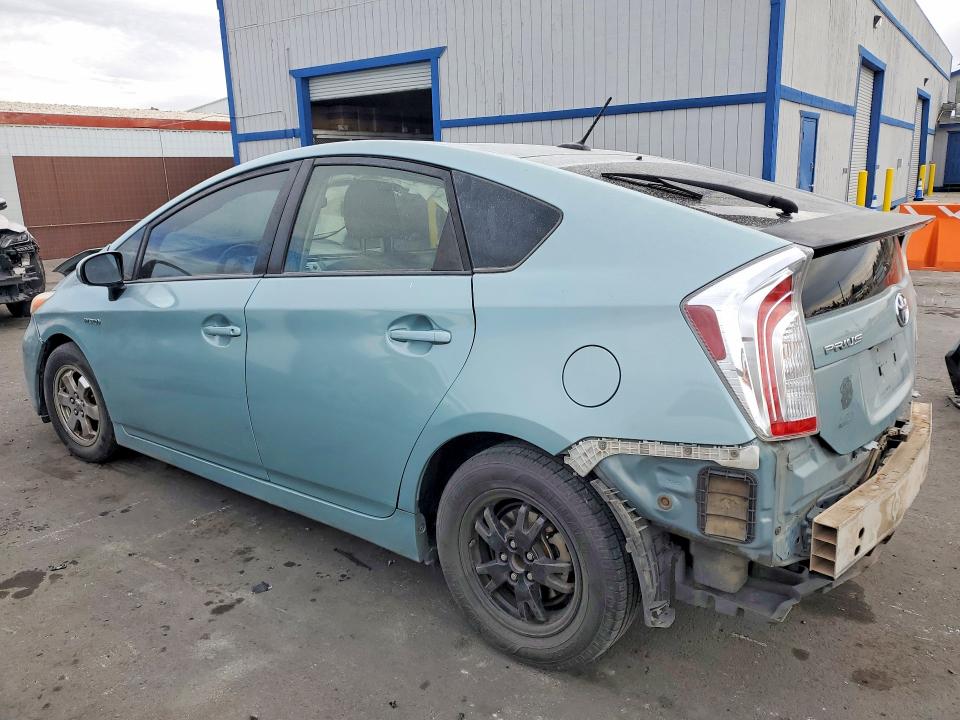 Photo 2 from auction – 2015 TOYOTA PRIUS with VIN JTDKN3DU5F1917382