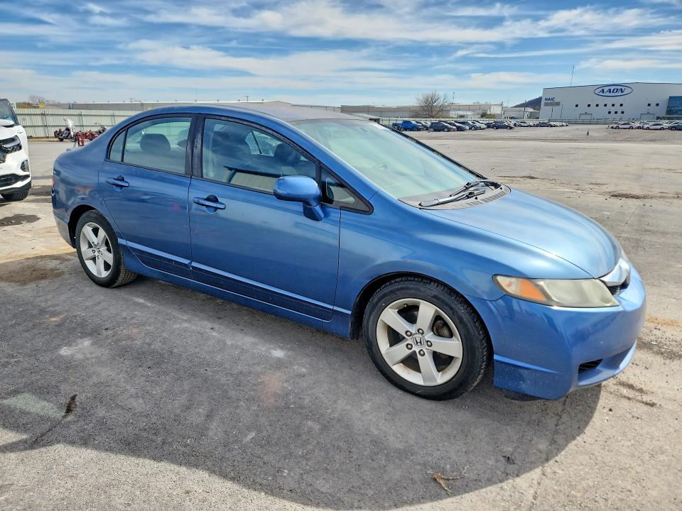 Foto 4 de la subasta – 2011 HONDA CIVIC con VIN 2HGFA1F63BH539804