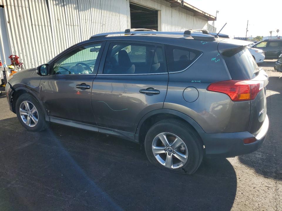 Photo 2 from auction – 2015 TOYOTA RAV4 with VIN 2T3WFREV6FW224783