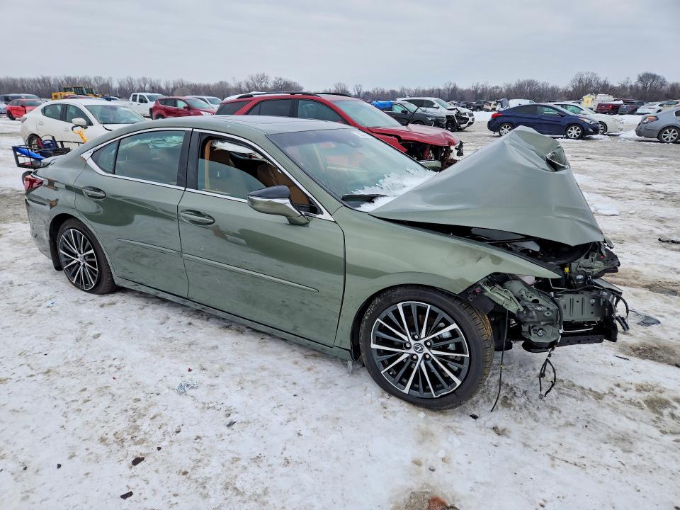 صورة رقم 4 من المزاد - 2024 LEXUS ES مع VIN 58ADZ1B10RU171408