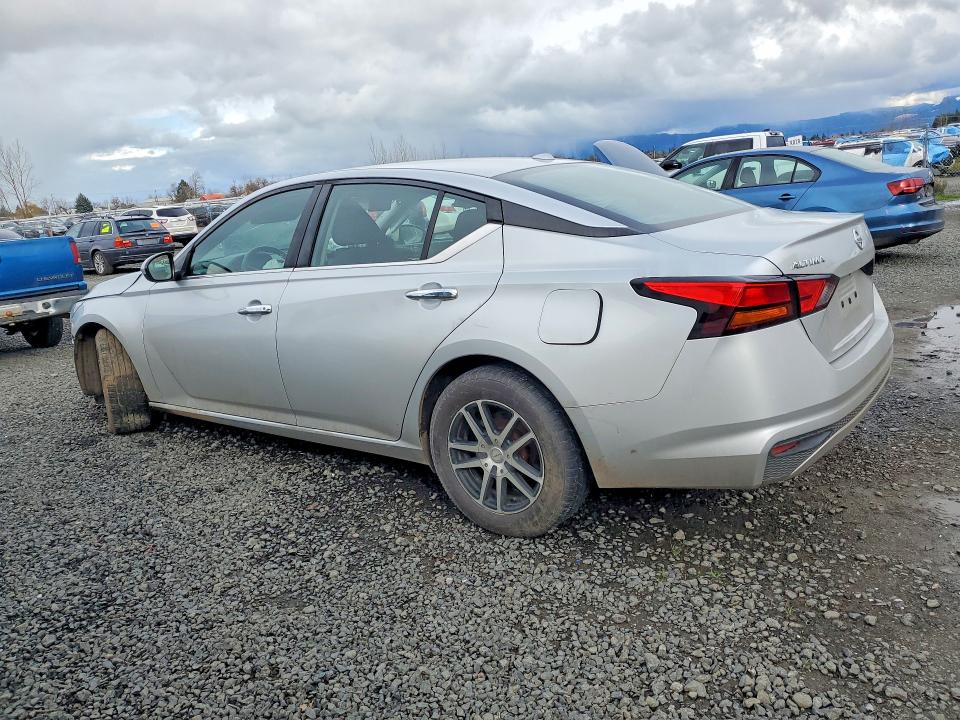 Photo 2 from auction – 2020 NISSAN ALTIMA with VIN 1N4BL4BV2LC133917