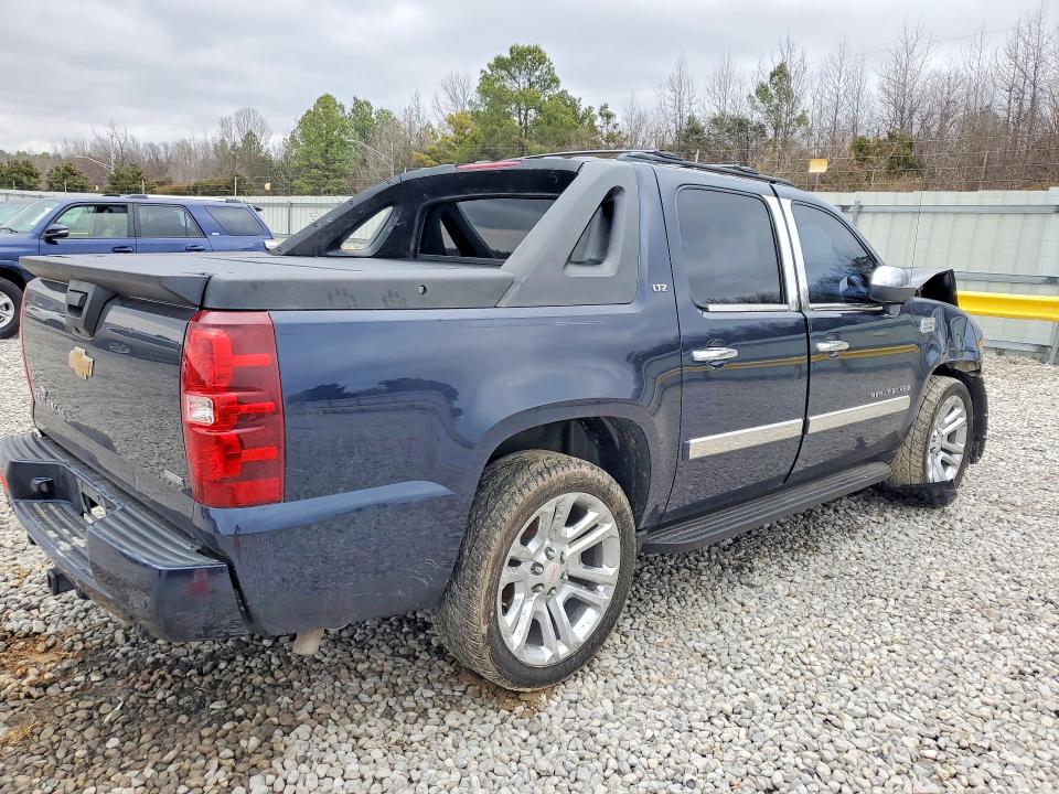 Photo 3 from auction – 2008 CHEVROLET AVALANCHE with VIN 3GNEC12028G125290