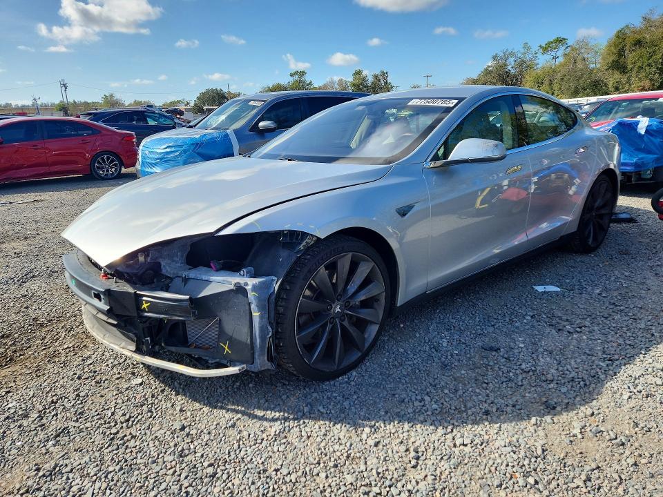 TESLA MODEL S 2012 with VIN 5YJSA1DP1CFP03227 - Photo from auction