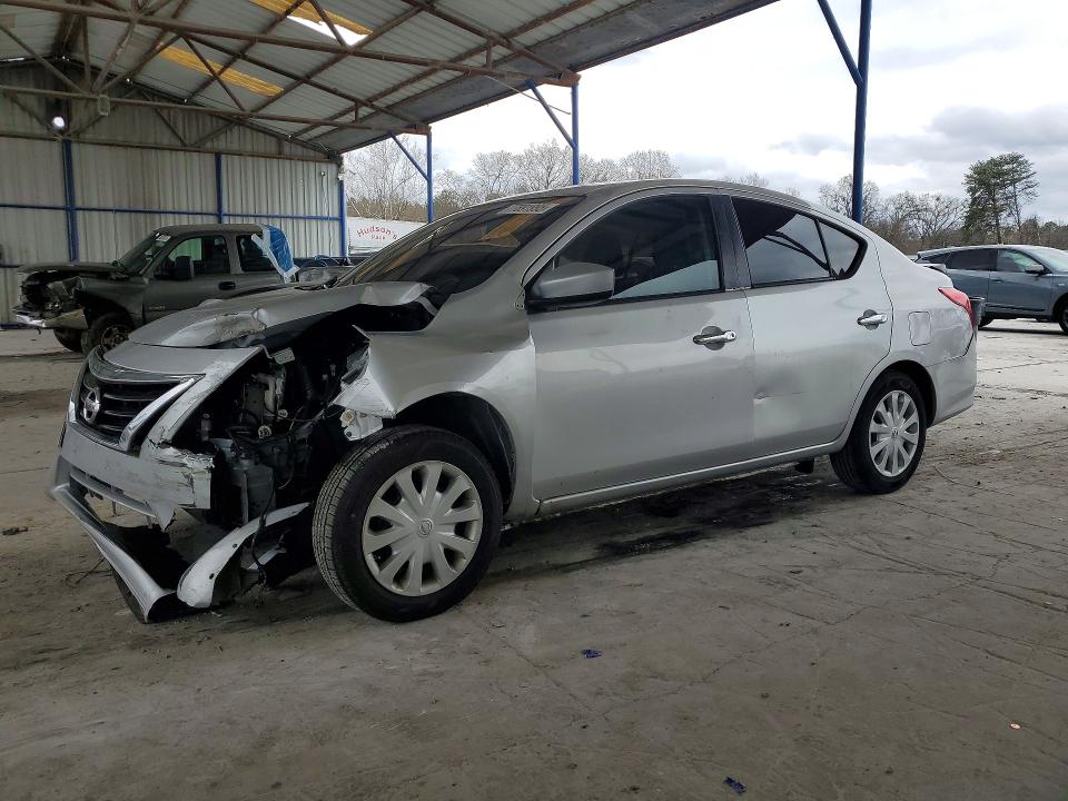 NISSAN VERSA 2018 with VIN 3N1CN7AP9JK435437 - Photo from auction
