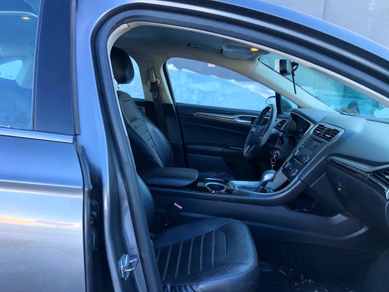 Photo 5 from auction – 2013 FORD FUSION with VIN 3FA6P0HR8DR347788