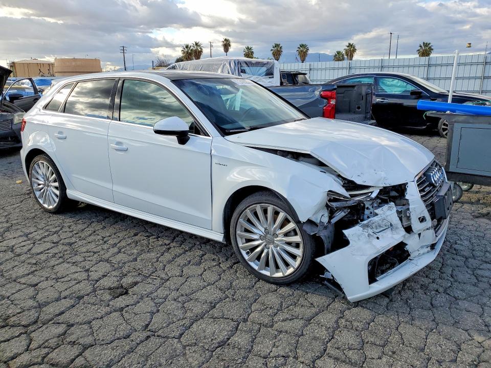 Photo 4 from auction – 2017 AUDI A3 with VIN WAUTPBFF6HA140248