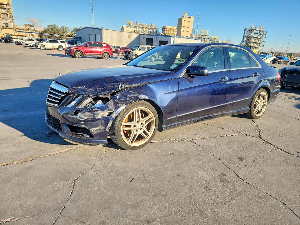 MERCEDES BENZ E 2013 z numerem VIN WDDHF5KB4DA689267 - Zdjęcie z aukcji