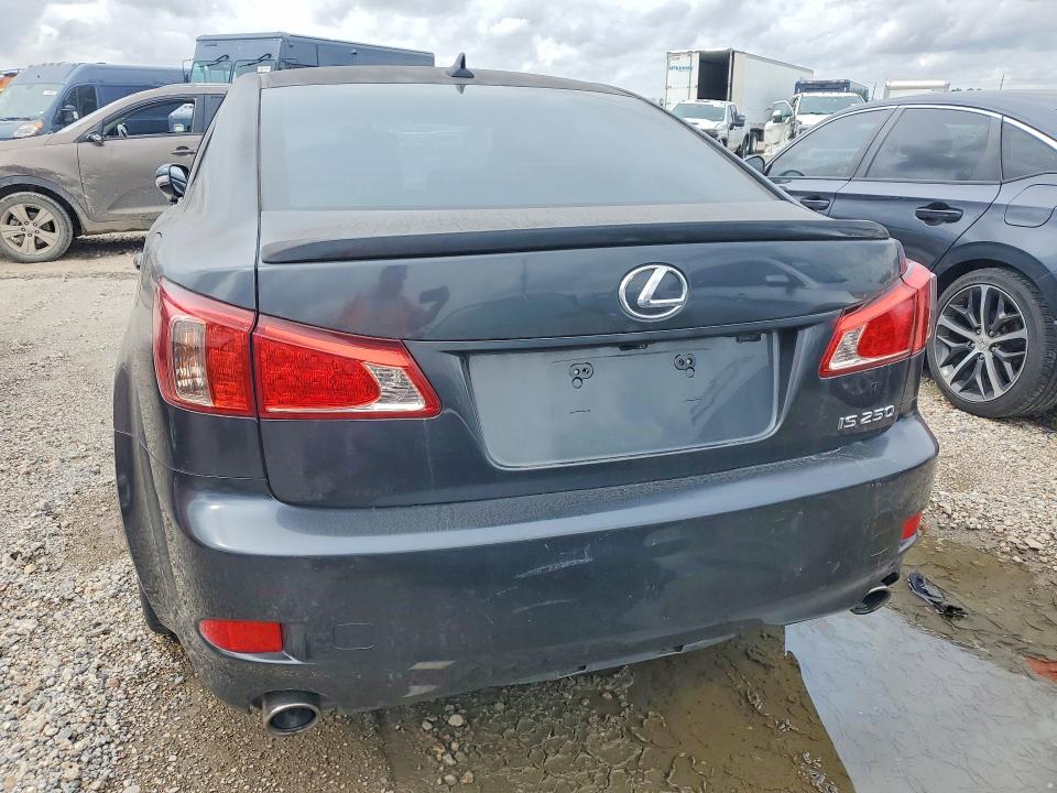 Photo 6 from auction – 2011 LEXUS IS 250 with VIN JTHBF5C28B5136804