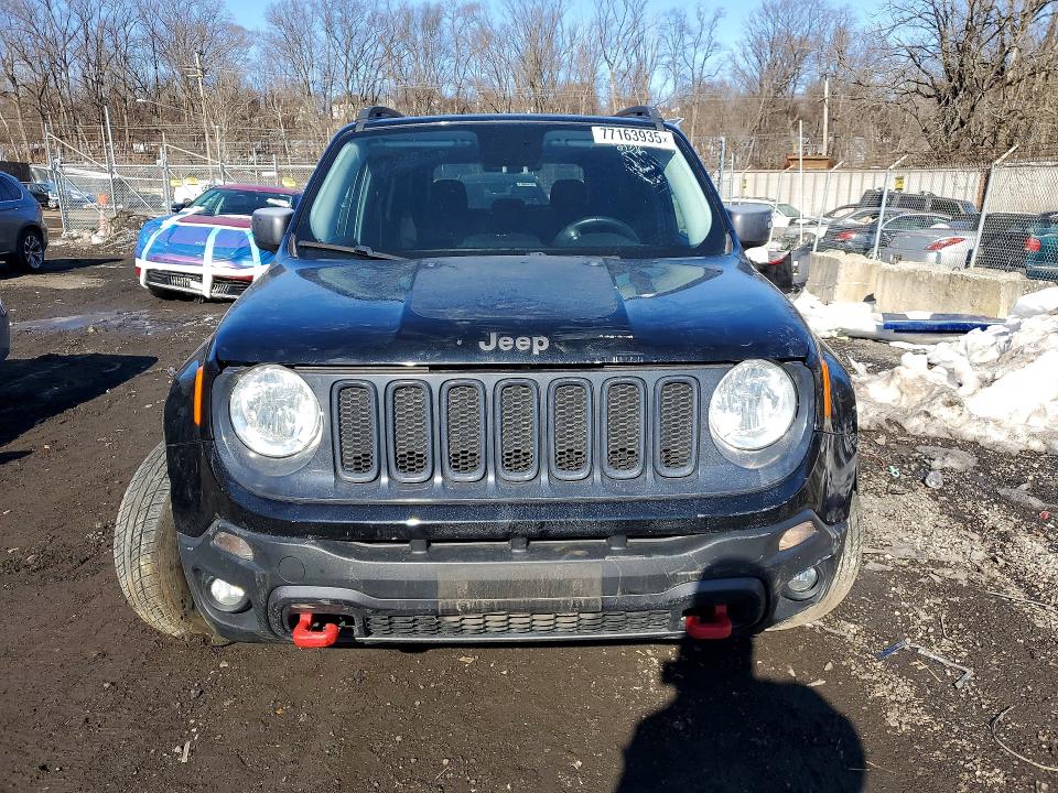 Photo 5 from auction – 2016 JEEP RENEGADE with VIN ZACCJBCT8GPD05388