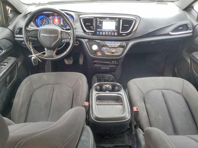 Photo 8 from auction – 2019 CHRYSLER PACIFICA T with VIN 2C4RC1FG1KR628280