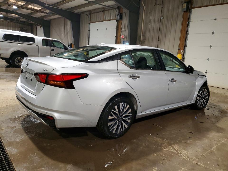 Photo 3 from auction – 2024 NISSAN ALTIMA with VIN 1N4BL4DV1RN429229