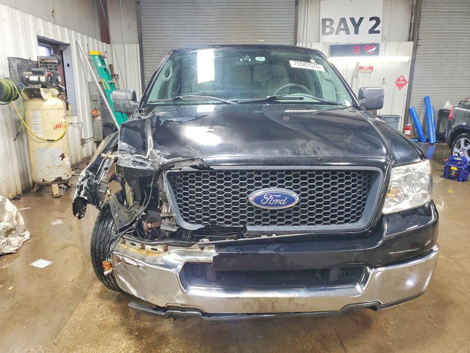 Photo 5 from auction – 2005 FORD F150 with VIN 1FTRX12W65NA15221