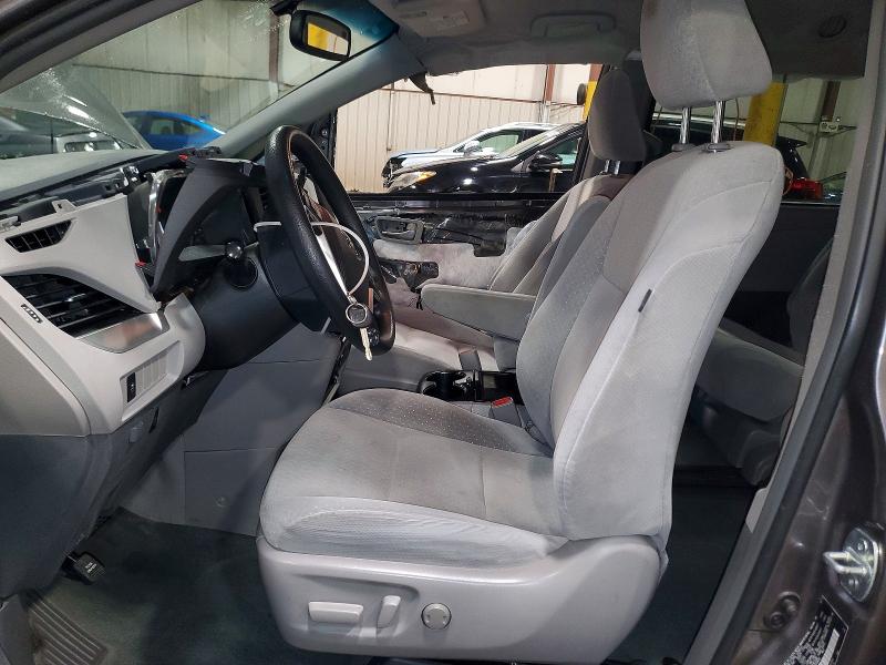 Photo 7 from auction – 2015 TOYOTA SIENNA LE with VIN 5TDKK3DC8FS539626