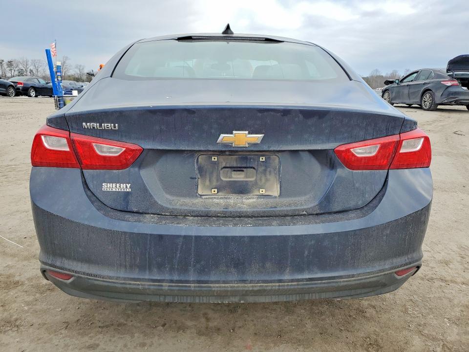 Photo 6 from auction – 2018 CHEVROLET MALIBU with VIN 1G1ZB5ST0JF182375
