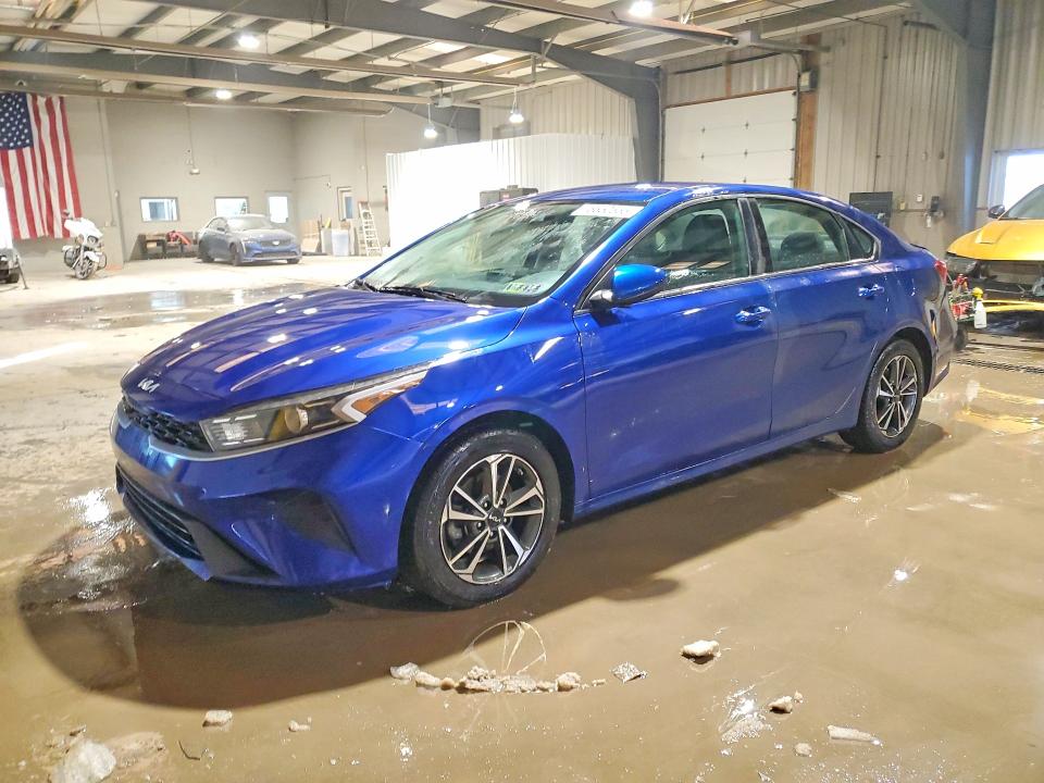 KIA FORTE 2023 with VIN 3KPF24AD2PE504192 - Photo from auction