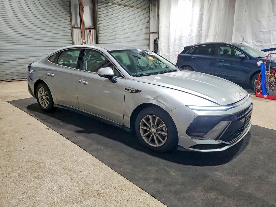 Photo 4 from auction – 2024 HYUNDAI SONATA with VIN KMHL64JA4RA382353