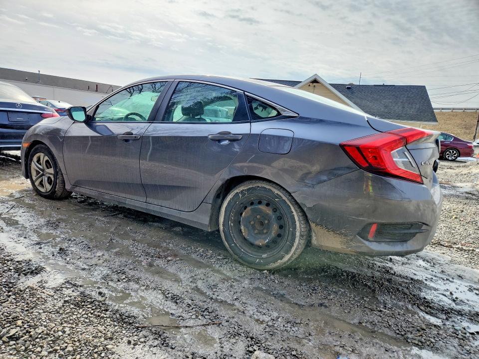 Photo 2 from auction – 2016 HONDA CIVIC with VIN 2HGFC2F58GH532104