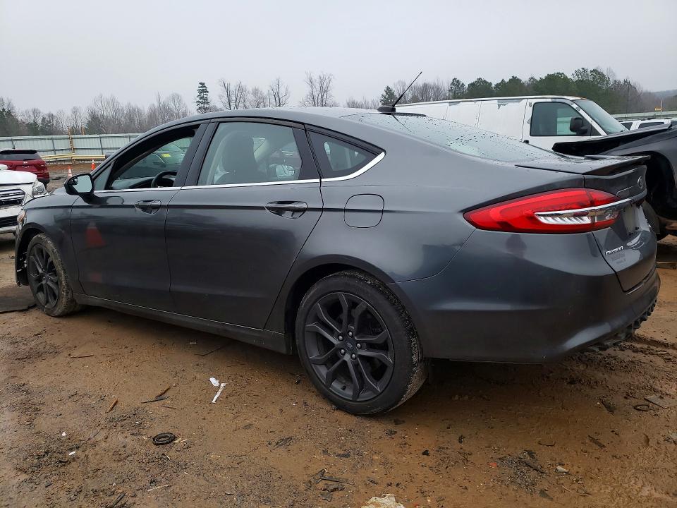 Photo 2 from auction – 2018 FORD FUSION with VIN 3FA6P0HD7JR222944