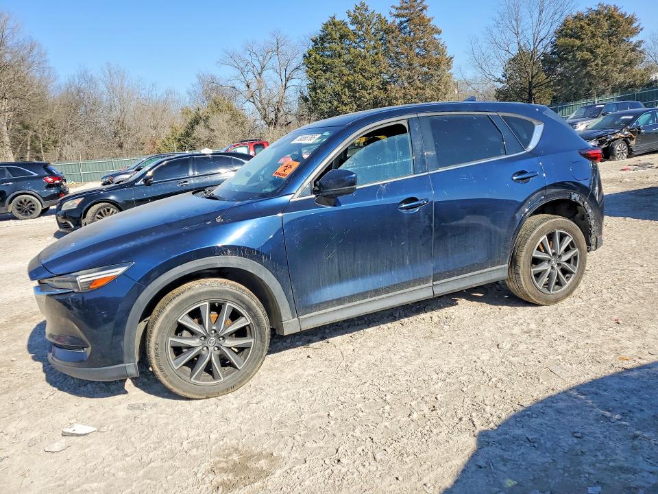MAZDA CX-5 2018 with VIN JM3KFADM3J1327697 - Photo from auction