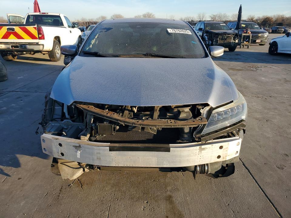 Photo 5 from auction – 2016 ACURA ILX with VIN 19UDE2F88GA015685