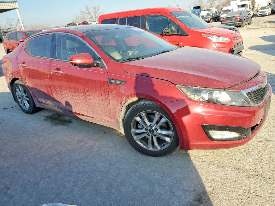 Photo 4 from auction – 2011 KIA OPTIMA with VIN KNAGN4A77B5123316
