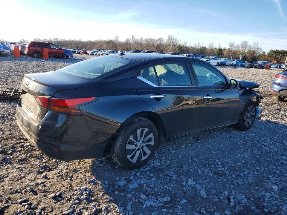 Photo 3 from auction – 2019 NISSAN ALTIMA with VIN 1N4BL4BV2KC123564