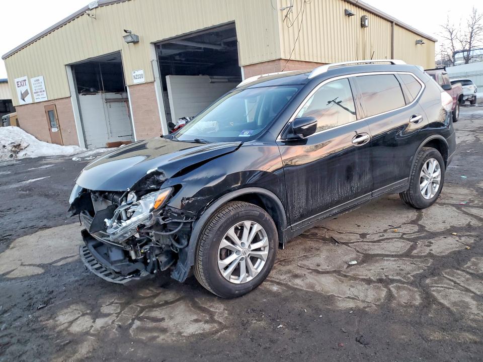 NISSAN ROGUE S 2015 with VIN KNMAT2MV8FP549085 - Photo from auction