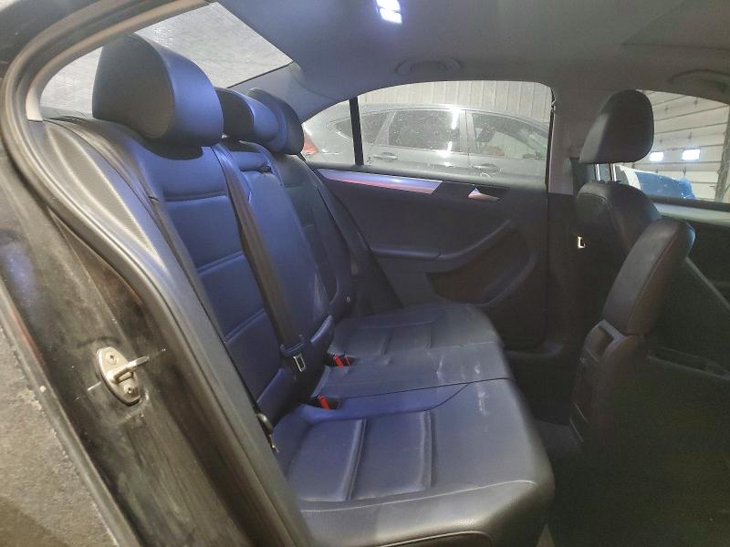 Photo 10 from auction – 2017 VOLKSWAGEN JETTA with VIN 3VWDB7AJ6HM207848